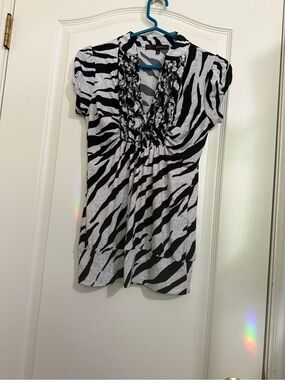 HeartSoul Black & White Zebra Ruffle V-Neck Blouse